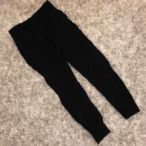 Cozy lululemon sweatpants joggers